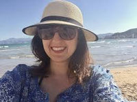 Sandra D · 65 years old